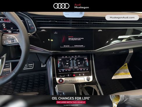 New 2025 Audi SQ8 Prestige image 19