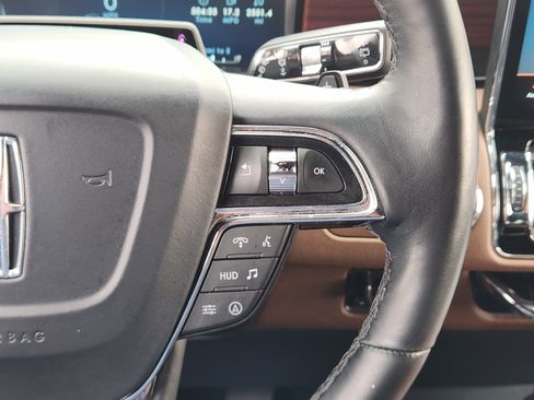 Used 2022 Lincoln Navigator Reserve image 35