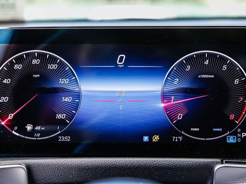 New 2026 Mercedes-Benz GLB 250 image 23