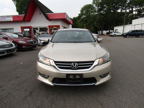Used 2013 Honda Accord Sport image 2