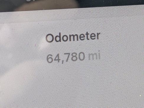 Used 2020 Tesla Model 3 Standard Range Plus image 24