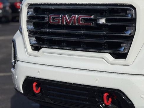 Used 2019 GMC Sierra 1500 AT4 w/ AT4 Premium Package image 5