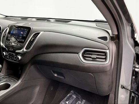 Used 2024 Chevrolet Equinox LT image 18
