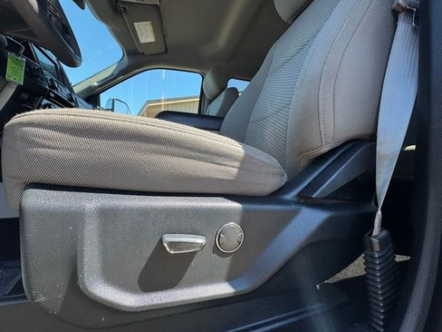 Used 2018 Ford F350 XLT w/ XLT Premium Package AWD/4WD image 18