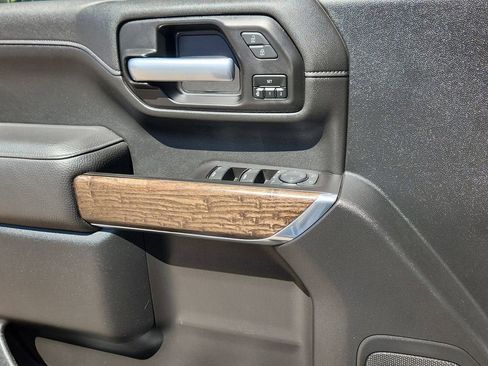 Used 2021 GMC Sierra 2500 Denali w/ Denali Ultimate Package image 21