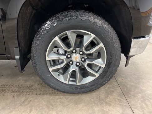 New 2026 Chevrolet Silverado 1500 LT image 19