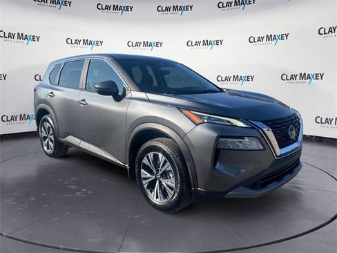 Used 2023 Nissan Rogue SV image 7