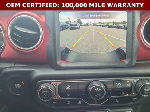Used 2023 Jeep Gladiator Rubicon AWD/4WD image 32