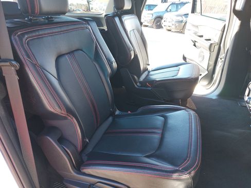 Used 2021 Ford Expedition Max Limited image 11