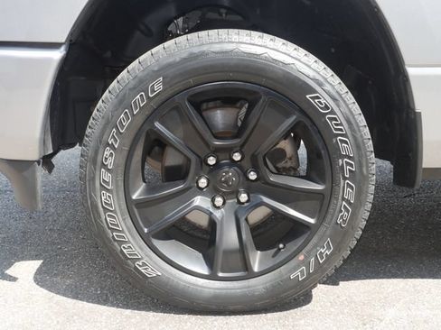 Used 2020 RAM 1500 Big Horn AWD/4WD image 12