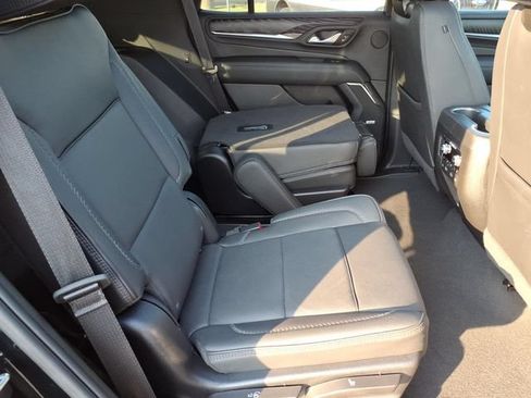 Used 2024 GMC Yukon Denali w/ Denali Reserve Package AWD/4WD image 24