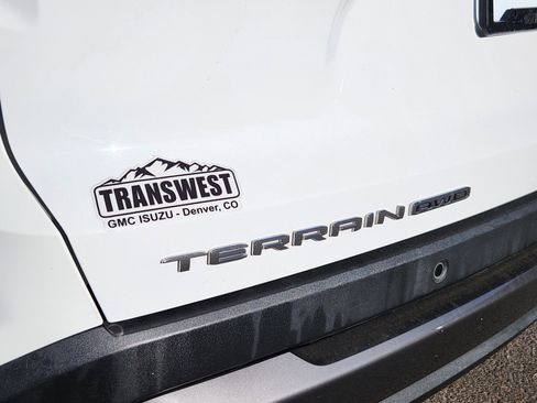 Used 2025 GMC Terrain Elevation image 13