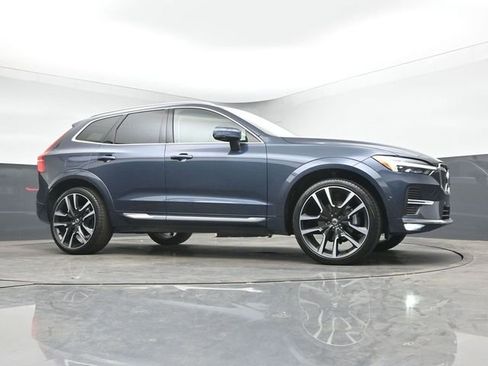 Used 2023 Volvo XC60 B5 Ultimate w/ Protection Package Premier AWD/4WD image 38