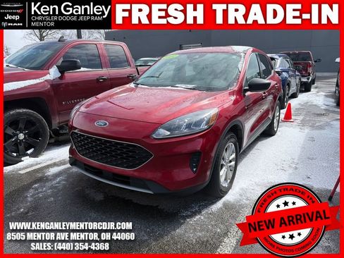 Used 2022 Ford Escape SE w/ Convenience Package image 3