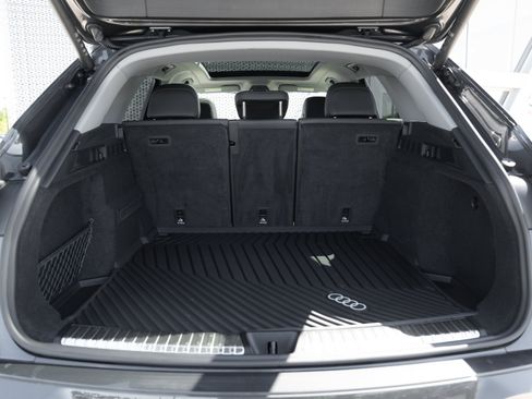 Certified 2025 Audi Q5 Premium w/ Premium Plus AWD/4WD image 28