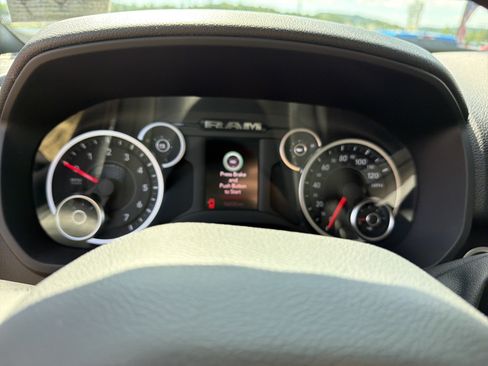 Used 2026 RAM 2500 Big Horn AWD/4WD image 18