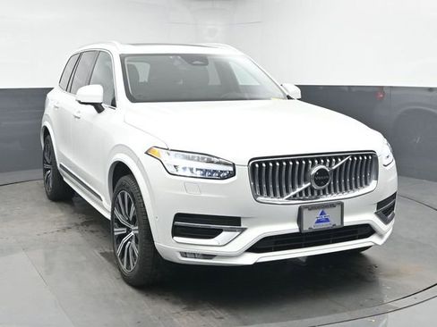Used 2023 Volvo XC90 B6 Plus w/ Protection Package image 2