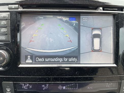 Used 2016 Nissan Rogue SV w/ SV Premium Package image 32