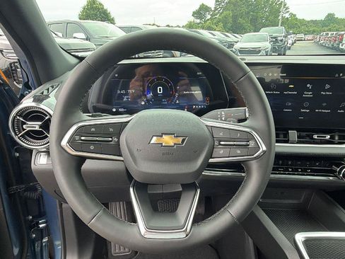 New 2026 Chevrolet Equinox LT FWD image 20