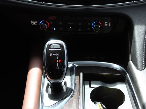 Certified 2021 Buick Enclave Avenir w/ Avenir Technology Package AWD/4WD image 26