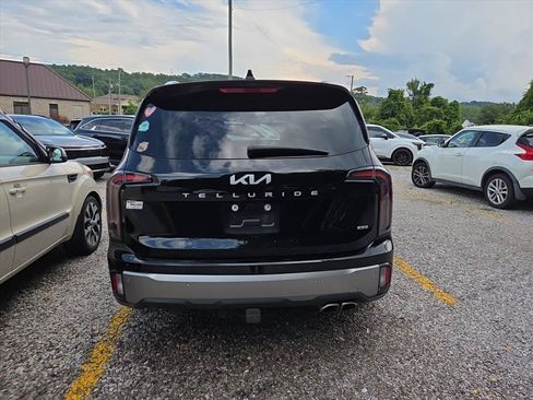 Used 2025 Kia Telluride SX w/ SX Captain's Chair Package AWD/4WD image 5