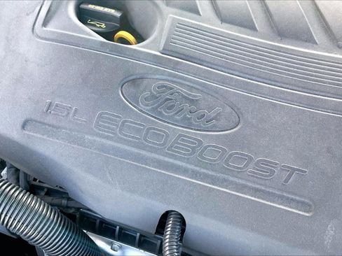 Used 2017 Ford Fusion SE w/ Equipment Group 201A image 33