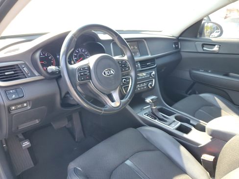 Used 2018 Kia Optima S w/ Option Group 020 image 12