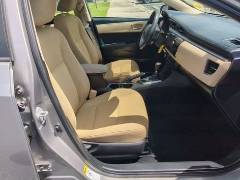 Used 2014 Toyota Corolla LE FWD image 33