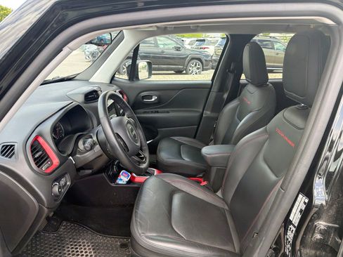 Used 2022 Jeep Renegade Trailhawk w/ Sun/Sound Group AWD/4WD image 28