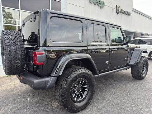 New 2025 Jeep Wrangler Rubicon w/ XTREMEE 35" Tire Package image 6