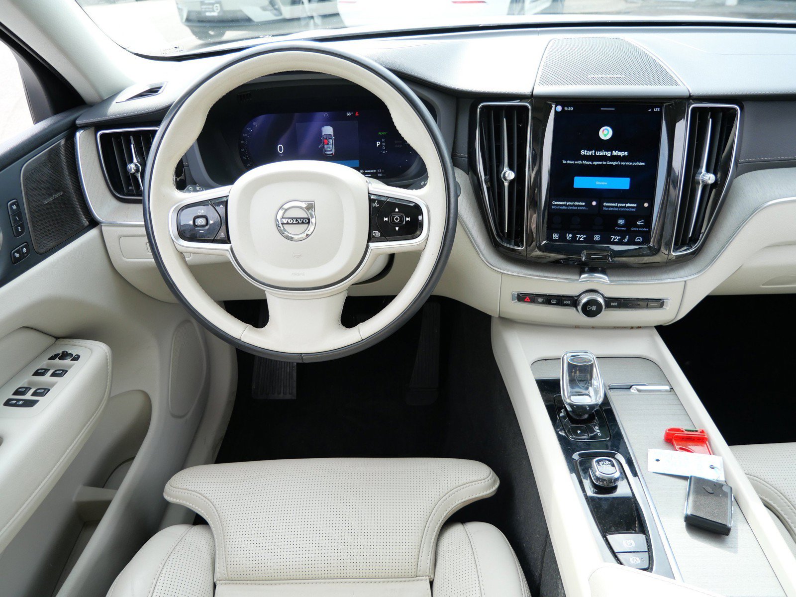 Certified 2023 Volvo XC60 T8 Ultimate w/ Climate Package AWD/4WD image 12