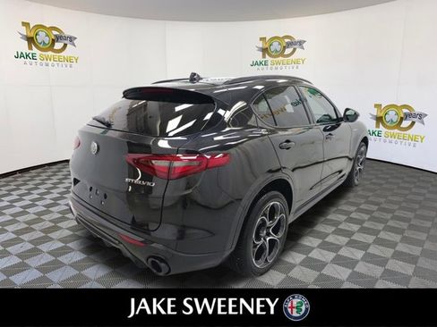 Used 2022 Alfa Romeo Stelvio Veloce image 10