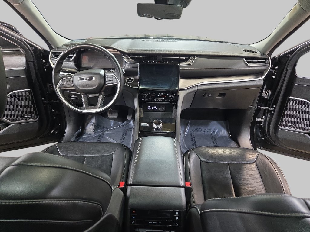 Used 2022 Jeep Grand Cherokee L Limited w/ Luxury Tech Group II AWD/4WD image 11