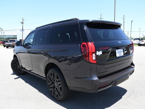 New 2026 Ford Expedition Platinum AWD/4WD image 6