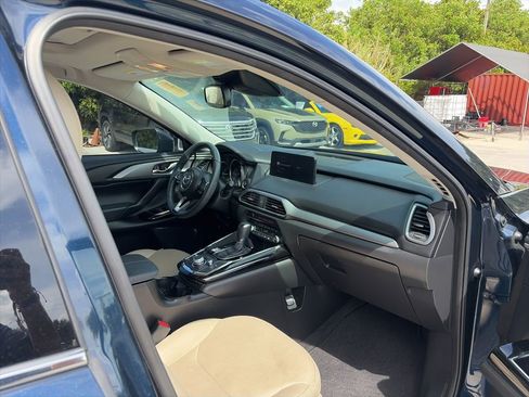 Used 2021 MAZDA CX-9 Touring w/ Touring Premium Package AWD/4WD image 12