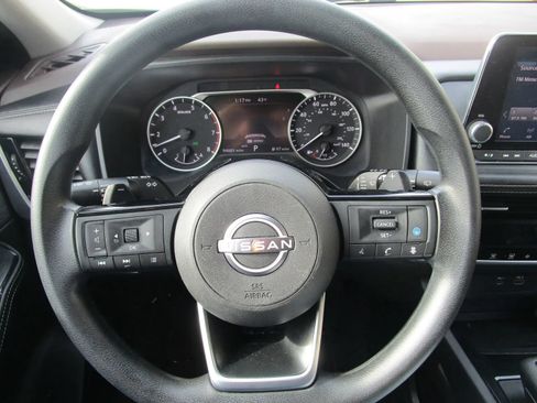 Used 2022 Nissan Rogue SV AWD/4WD image 15