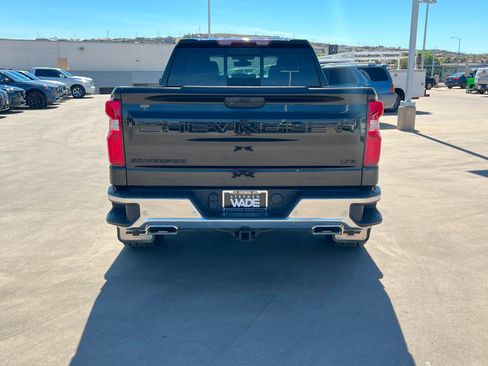 Used 2022 Chevrolet Silverado 1500 LTZ w/ LTZ Premium Package image 5