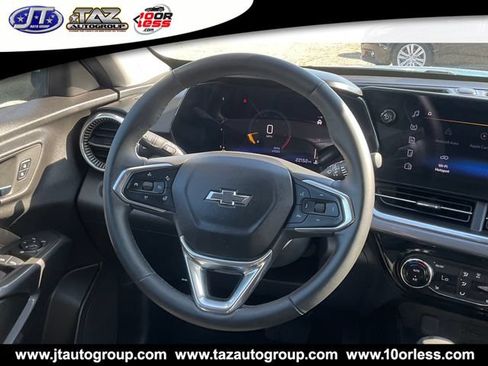 Used 2025 Chevrolet Trax ACTIV w/ Sunroof Package FWD image 19