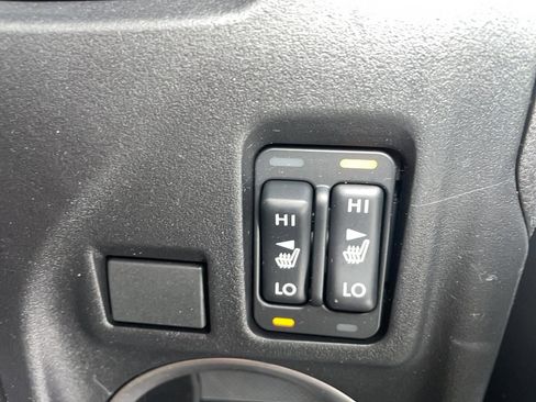 Used 2023 Subaru Impreza 2.0i Limited image 9