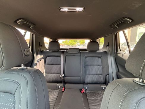 Used 2025 Chevrolet Equinox LT image 38