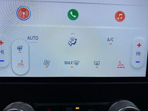 Used 2024 Ford Edge SEL w/ Convenience Package image 14