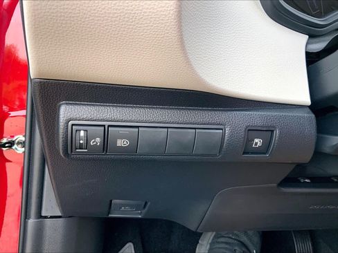 Used 2026 Toyota Corolla LE FWD image 32