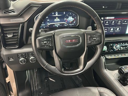 Used 2023 GMC Sierra 1500 AT4 w/ Technology Package image 9