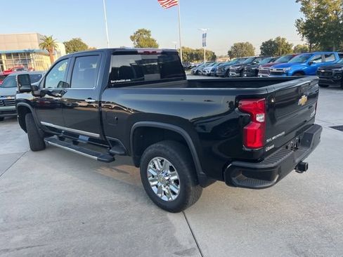 Used 2024 Chevrolet Silverado 2500 High Country w/ Z71 Off-Road Package AWD/4WD image 5