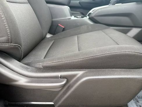 Used 2023 Chevrolet Colorado Trail Boss w/ Technology Package AWD/4WD image 45