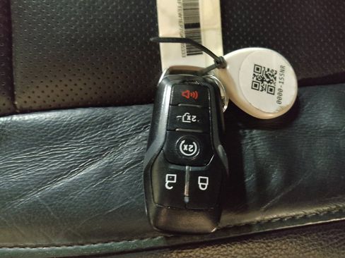 Used 2016 Ford F150 Lariat image 32