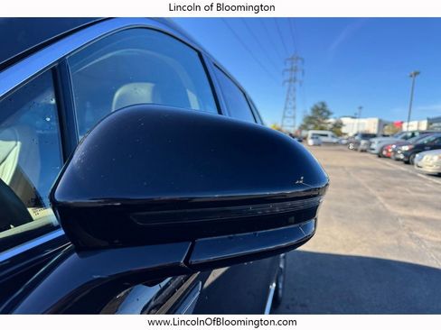 Certified 2022 Lincoln Nautilus Reserve w/ Equipment Group 201A image 15