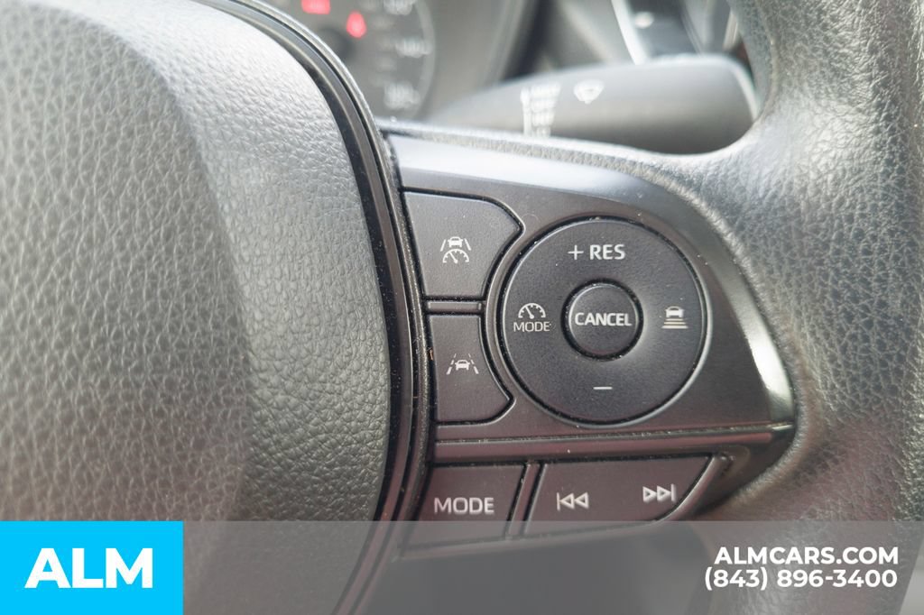 Used 2024 Toyota Corolla LE FWD image 27