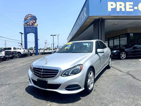 Used 2014 Mercedes-Benz E 350 Sedan image 2