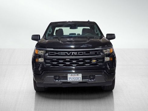 Used 2023 Chevrolet Silverado 1500 Custom AWD/4WD image 2